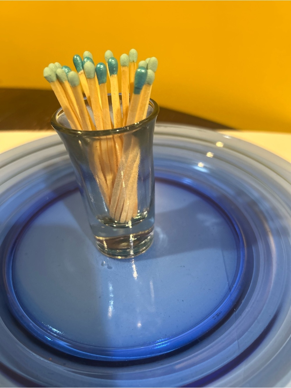 Restyle Vintage Hazel Atlas Cobalt Blue Anchor Hocking plates w Match Holder - Picture 6 of 8